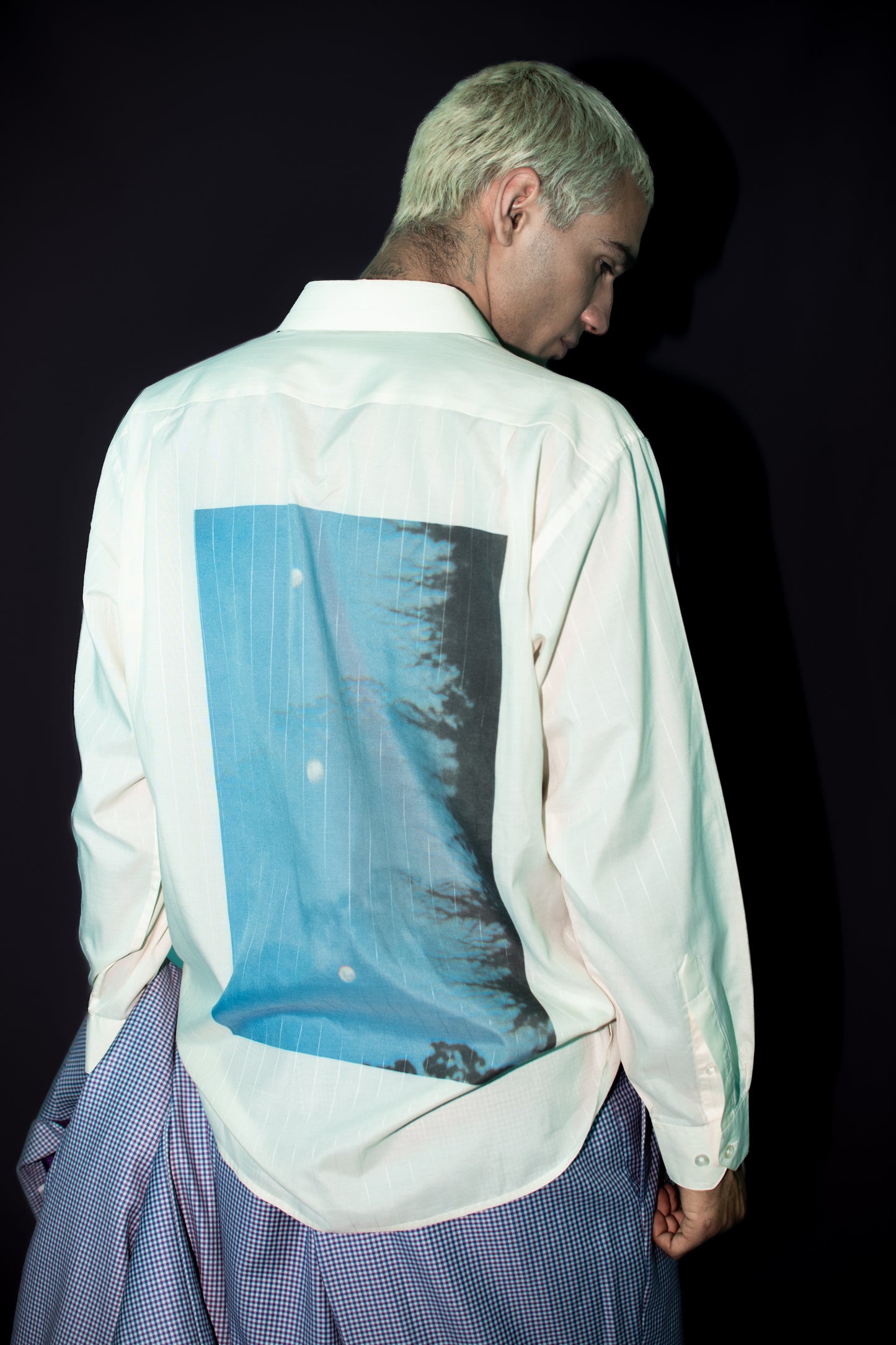 CAMISA VUELVE 3 LUNAS EN MARFA